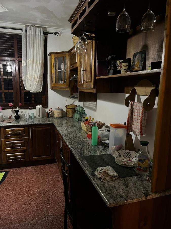 Rustic Mahaweli Lägenhet Kandy Exteriör bild
